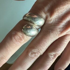 Elegant Silver Adjustable Ring